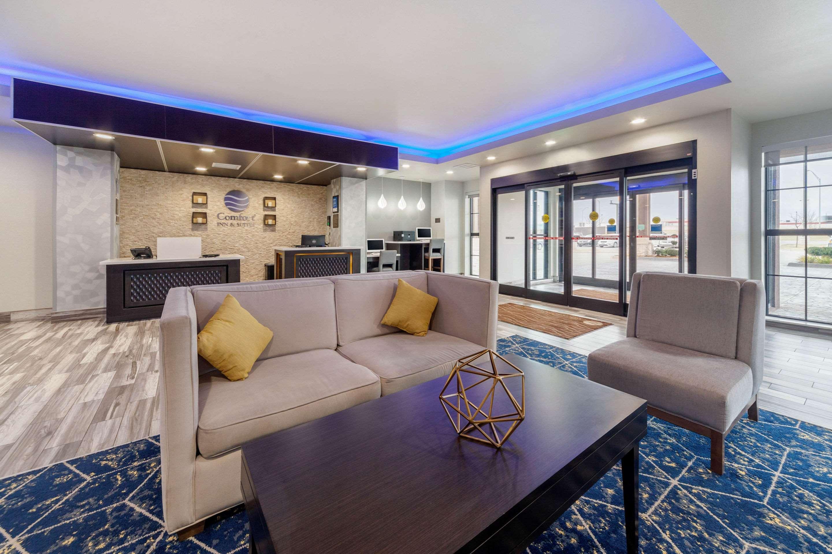 Comfort Inn & Suites Oklahoma City South I-35 Екстериор снимка