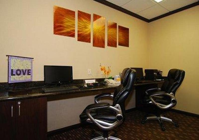 Comfort Inn & Suites Oklahoma City South I-35 Екстериор снимка
